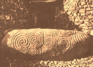 scannen0013newgrange.jpg