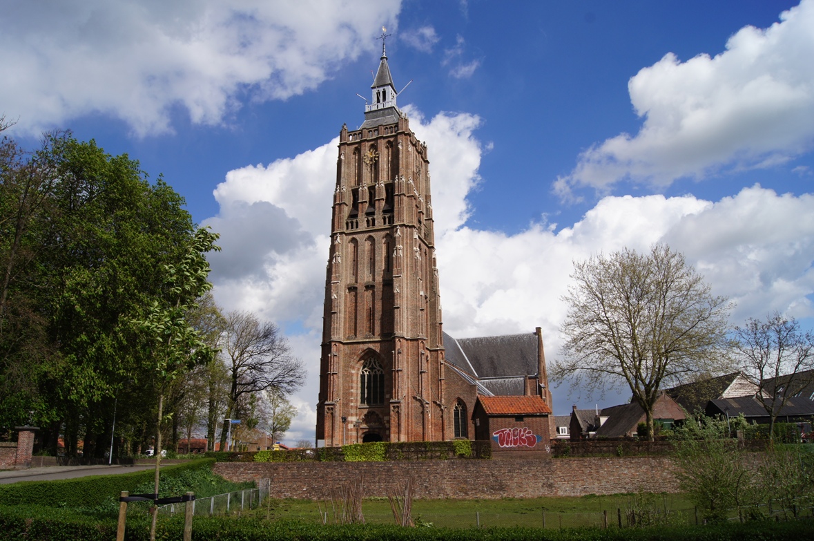 asperen2014-04-08-13.52.37-aanzicht-kerk-kl.jpg