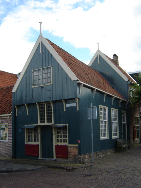 dsc06510edam.jpg