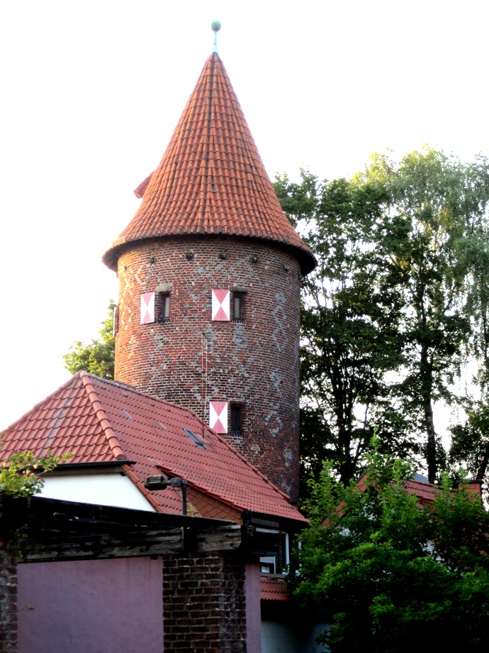 duitsland2009-122borken-kuhmturm-kl.jpg