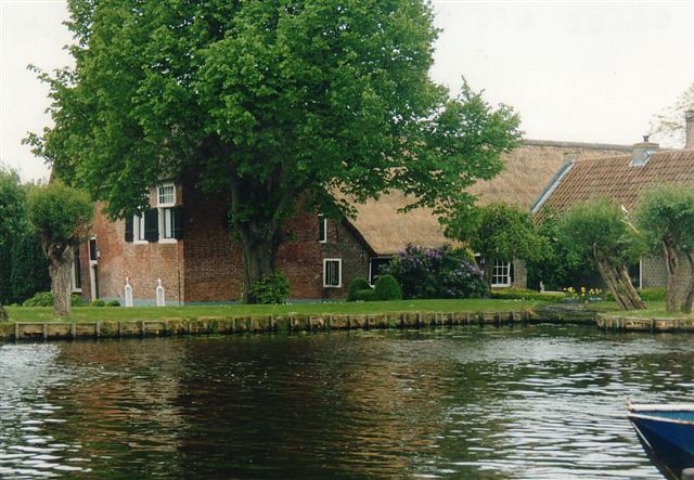 hoogmade-boerderij-kromme-does02me2002.jpg